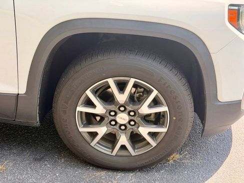 Used 2021 GMC Acadia SLE FWD image 29