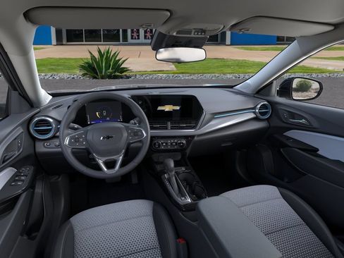 New 2026 Chevrolet Trax LT w/ Driver Confidence Package FWD image 15