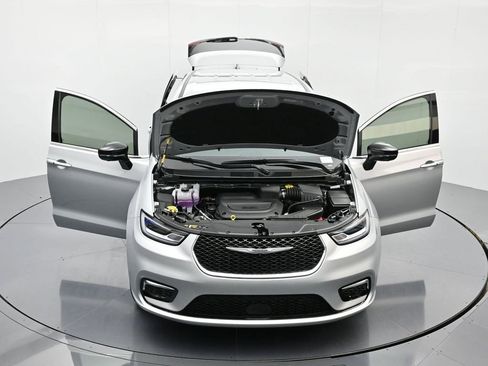 New 2026 Chrysler Pacifica Select image 42