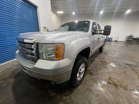 Used 2014 GMC Sierra 2500 SLE w/ SLE Preferred Package image 1