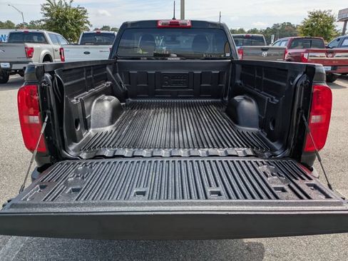 Used 2019 Chevrolet Colorado W/T RWD image 13