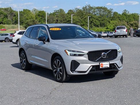 Used 2023 Volvo XC60 B5 Ultimate w/ Climate Package AWD/4WD image 3