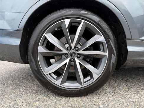 Used 2022 Audi SQ7 Prestige w/ Prestige Package image 22