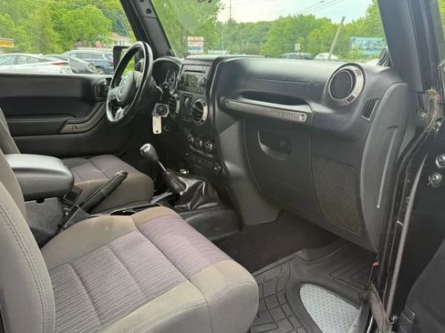 Used 2012 Jeep Wrangler Sport AWD/4WD image 15