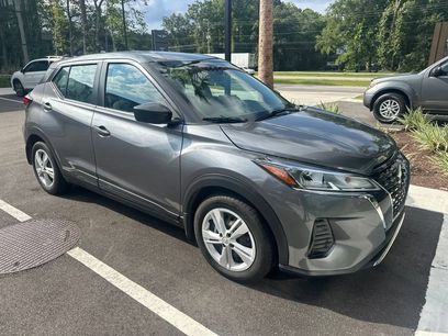 Used 2022 Nissan Kicks S