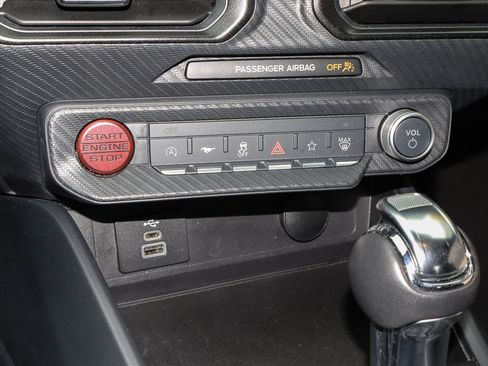 Used 2024 Ford Mustang Coupe image 11