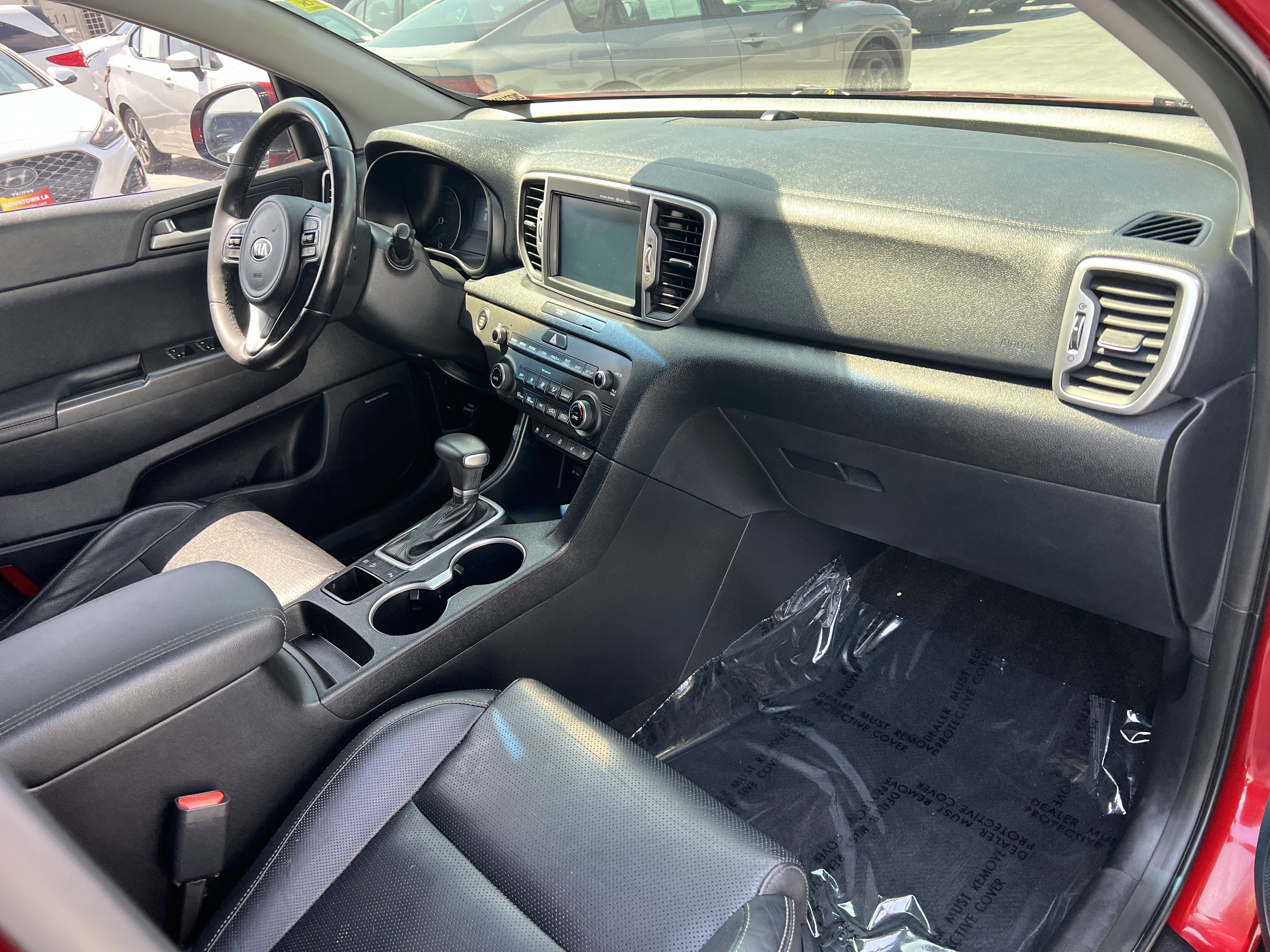 Used 2017 Kia Sportage EX w/ EX Technology Package FWD image 2