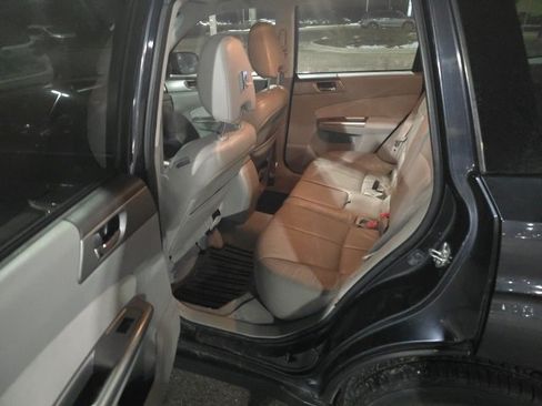 Used 2010 Subaru Forester 2.5X Limited image 11