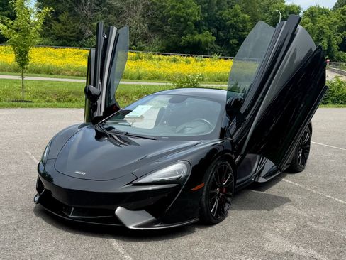 Used 2017 McLaren 570S Coupe RWD image 15