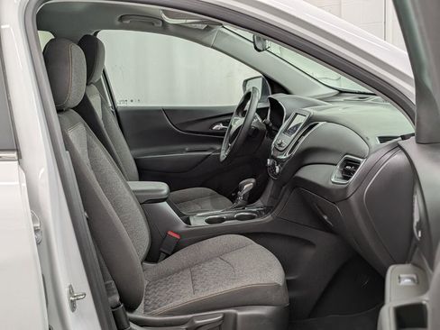 Used 2023 Chevrolet Equinox LT image 16