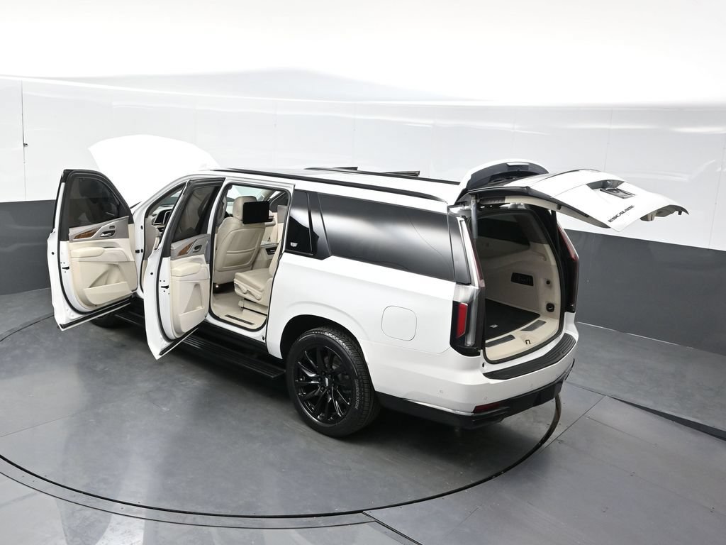 Certified 2024 Cadillac Escalade ESV Sport Platinum w/ LPO, ONYX Package AWD/4WD image 36