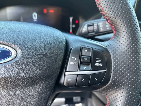 Used 2023 Ford Escape ST-Line image 15