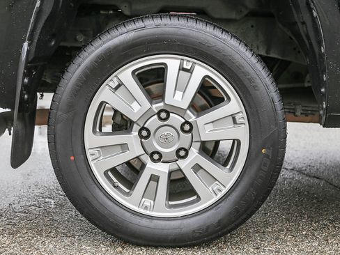 Used 2014 Toyota Tundra 1794 Edition image 11