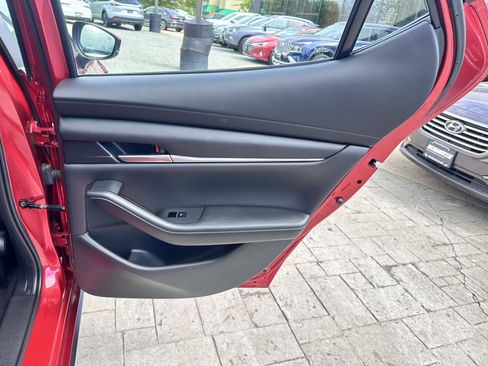 Used 2023 MAZDA MAZDA3 s FWD image 35