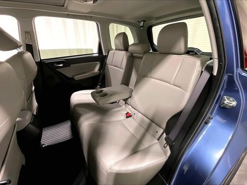 Used 2015 Subaru Forester 2.5i Limited AWD/4WD image 26