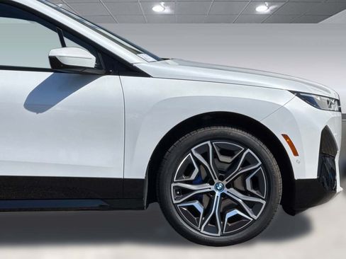 Certified 2024 BMW iX xDrive50 w/ Sport Package AWD/4WD image 36