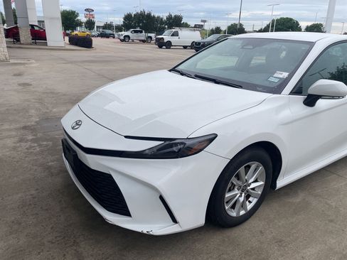 Used 2025 Toyota Camry LE w/ Convenience Package FWD image 24