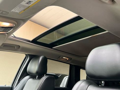 Used 2012 Jeep Grand Cherokee Laredo RWD image 13