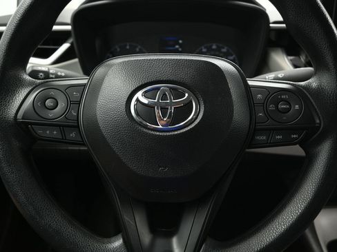 Used 2025 Toyota Corolla LE w/ Convenience Package FWD image 28