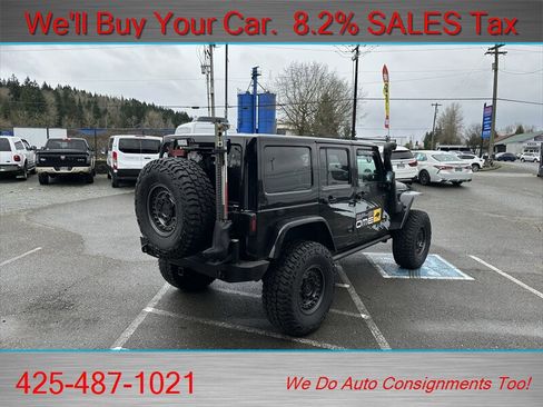 Used 2012 Jeep Wrangler Unlimited Rubicon w/ Connectivity Group image 7