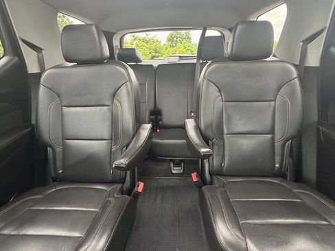 Used 2020 Chevrolet Traverse Premier w/ Redline Edition AWD/4WD image 15