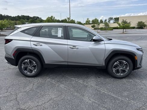 New 2026 Hyundai Tucson Blue SE AWD/4WD image 8