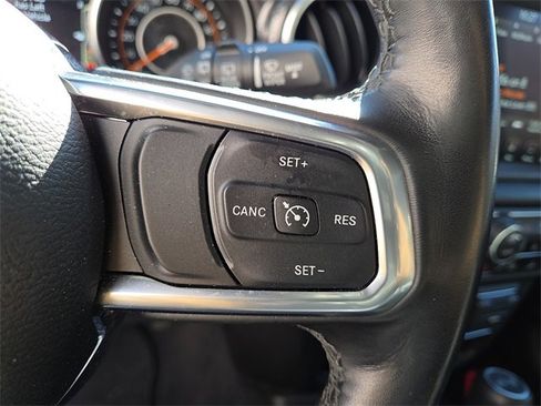 Used 2021 Jeep Wrangler Unlimited Sahara image 23