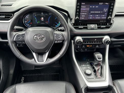 Used 2021 Toyota RAV4 XSE w/ Weather Package AWD/4WD image 16