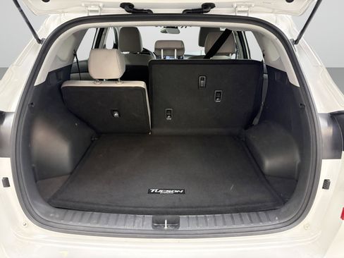 Used 2019 Hyundai Tucson SE w/ Cargo Package AWD/4WD image 28