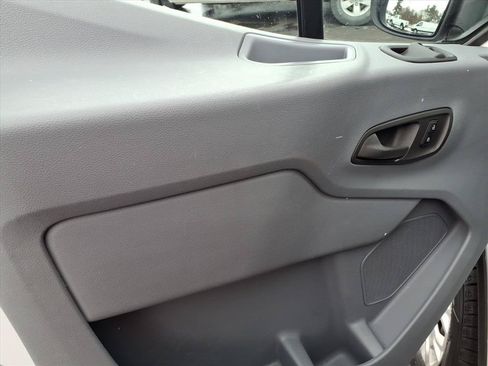 Used 2019 Ford Transit 150 XLT RWD image 12