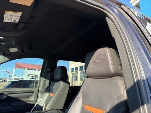 Used 2024 GMC Sierra 2500 AT4 w/ Max Trailering Package image 9