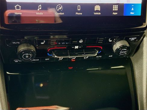 New 2025 Jeep Grand Cherokee L Limited w/ Black Appearance Package image 11