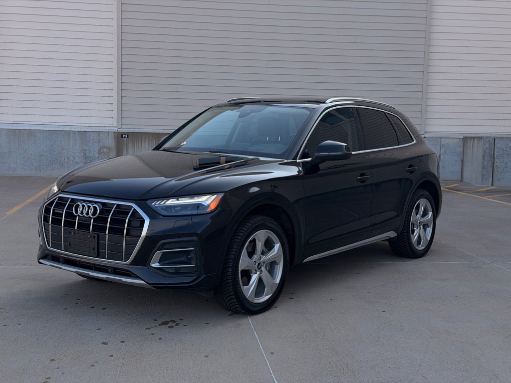 Used 2021 Audi Q5 Prestige AWD/4WD image 3