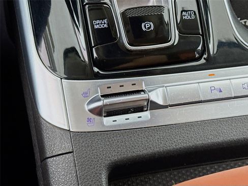 Used 2023 Kia Carnival SX FWD image 21