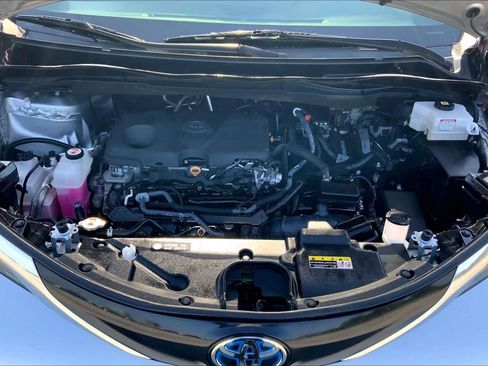 Used 2022 Toyota Sienna XLE FWD image 31