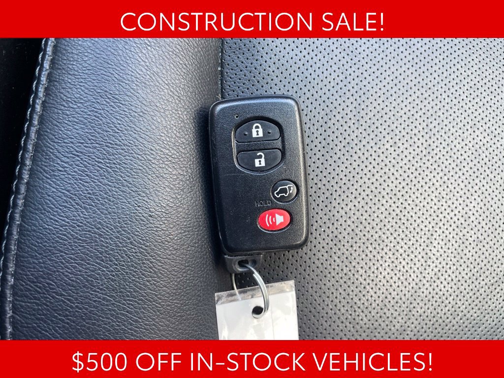 Used 2012 Toyota Highlander Limited w/ Tow Pkg AWD/4WD image 31