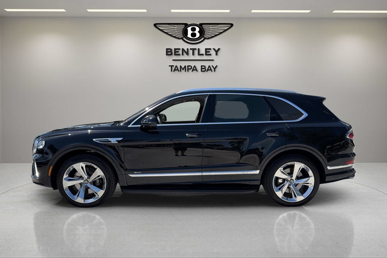 Used 2025 Bentley Bentayga AWD/4WD image 10