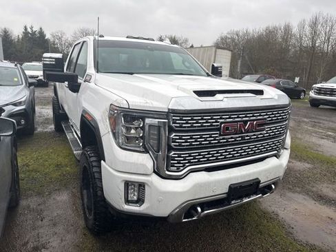 Used 2020 GMC Sierra 2500 Denali w/ Denali Ultimate Package image 9