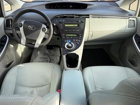 Used 2010 Toyota Prius One image 13