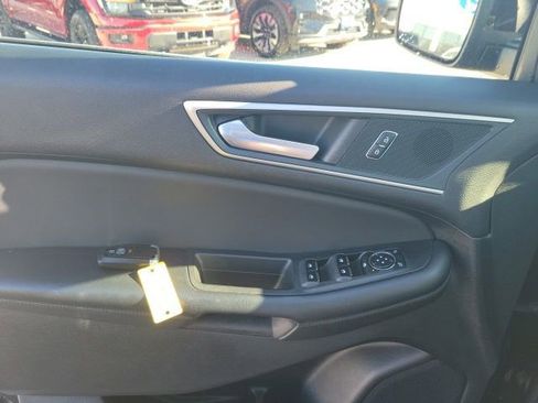 Used 2024 Ford Edge SEL image 14