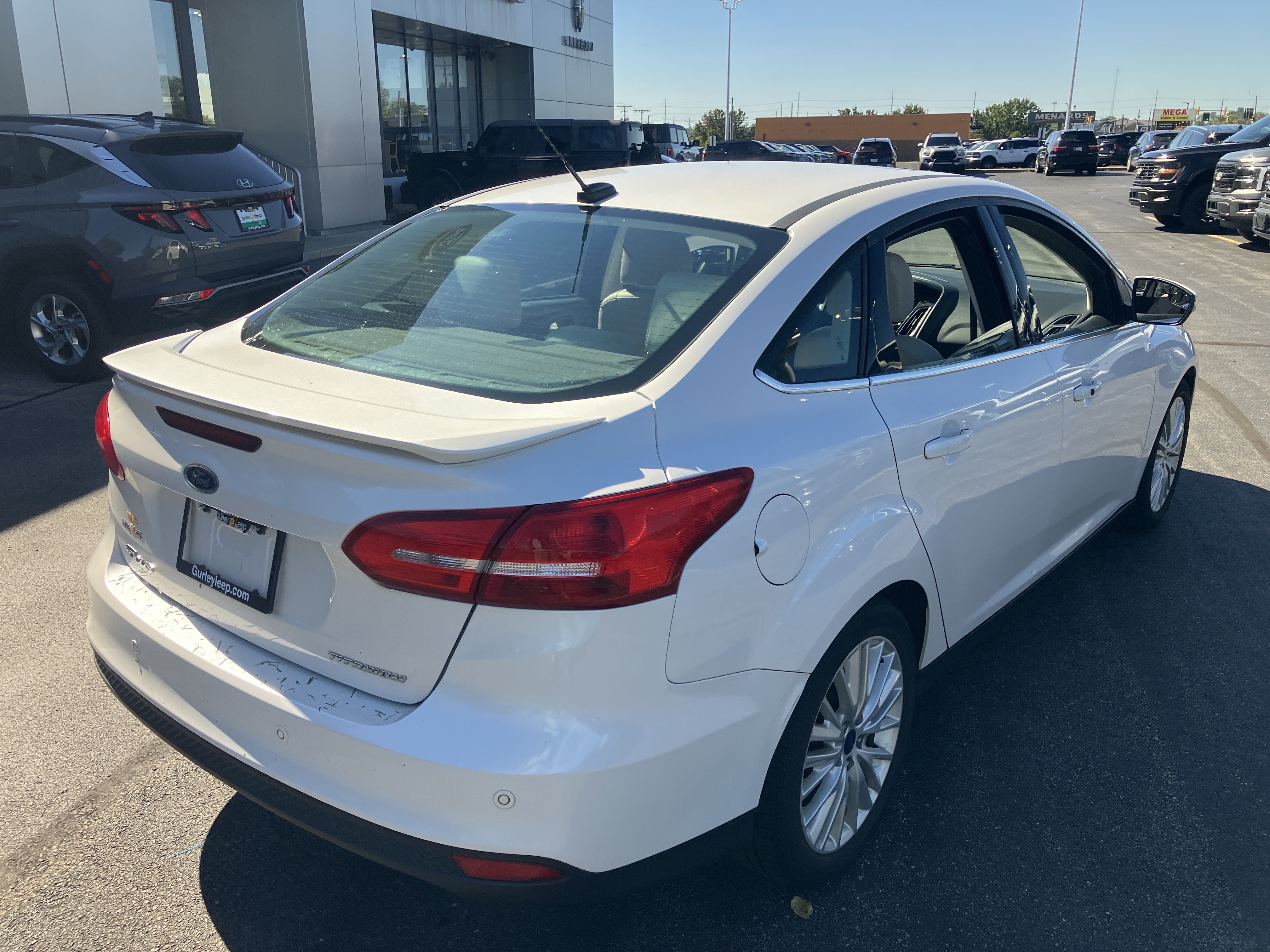 Used 2018 Ford Focus Titanium FWD image 11