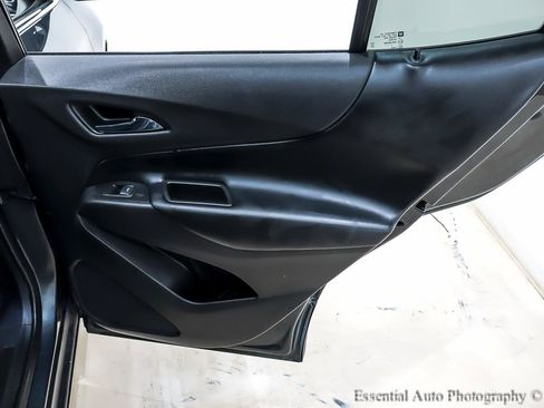 Used 2019 Chevrolet Equinox LT FWD image 28