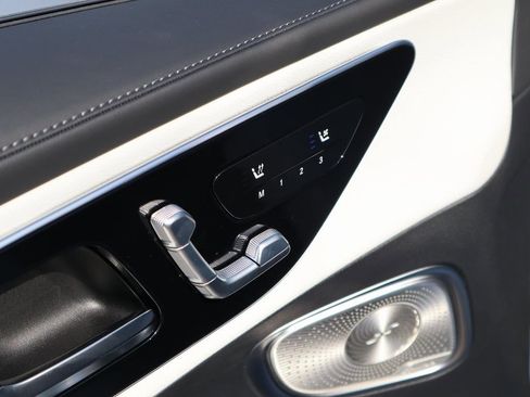 Used 2026 Mercedes-Benz GLC 300 GLC 300 image 27