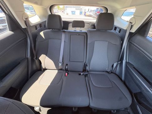 Used 2025 Kia Sportage LX FWD image 37