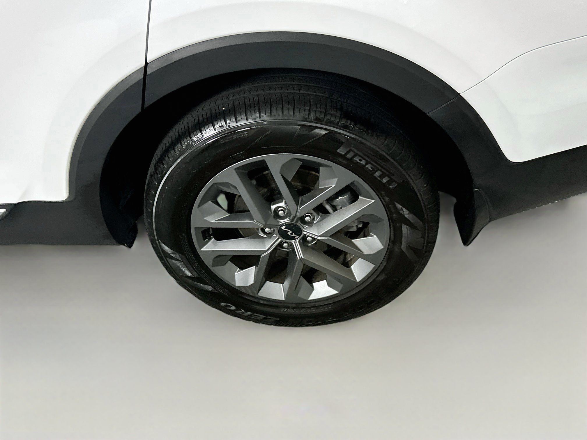 Used 2025 Kia Telluride LX FWD image 11