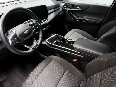 Used 2025 Chevrolet Equinox LT AWD/4WD image 25