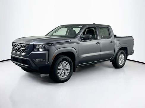 Used 2022 Nissan Frontier SV AWD/4WD image 1