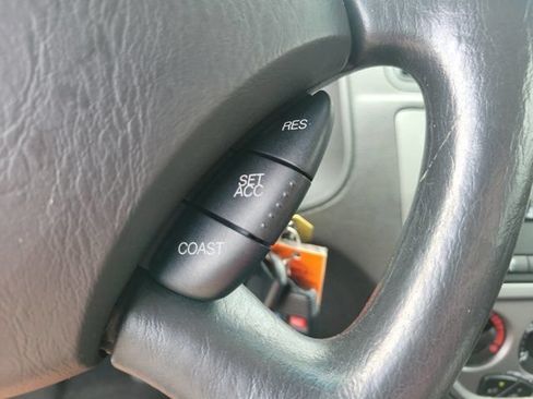 Used 2007 Ford Focus SE FWD image 20