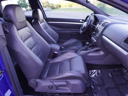Used 2008 Volkswagen R32 AWD/4WD image 10