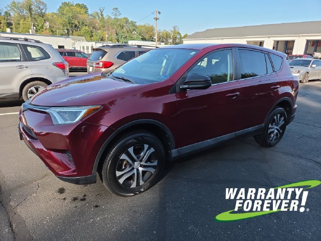 Used 2018 Toyota RAV4 LE w/ Carpet Mat Package FWD image 3